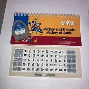 Cricut  Disney Mickey & Friends